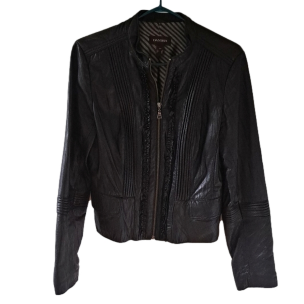 Sm Danier Leather jacket